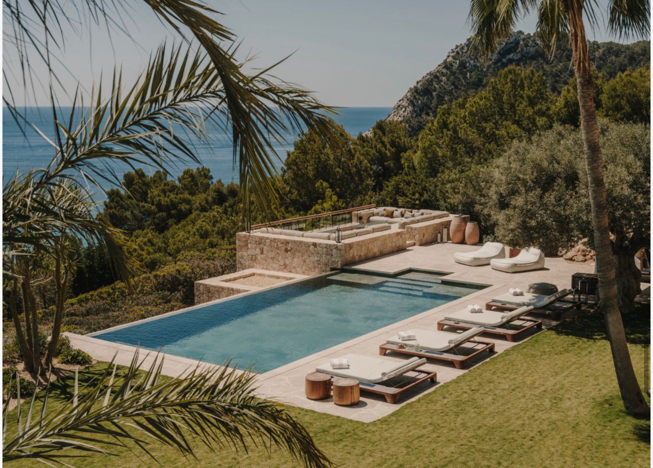 Luxury villa with infinity pool overlooking the Mediterranean Sea, Ibiza